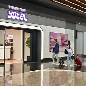 2* Otel Yotel Airport