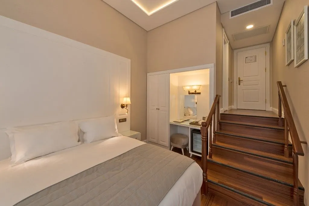 Ada Karakoy Hotel - Special Category Istanbul 3*,